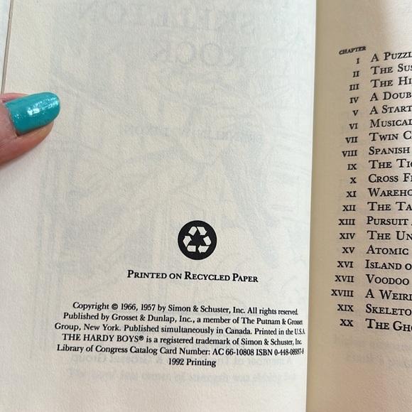 The Hardy Boys 37 The Ghost at Skeleton Rock Hardback Book 1992 Like New - Picture 4 of 6